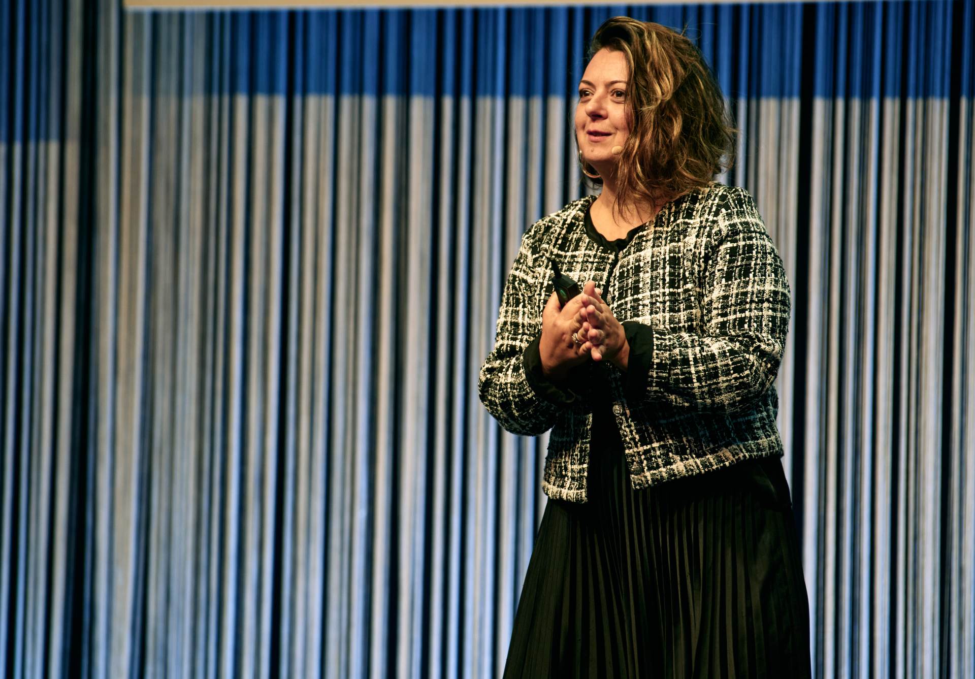 Prof. Dr. Ana Adi delivering a keynote